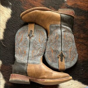 Roper Black and Tan Western Boots